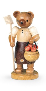 Bear, female, gardener